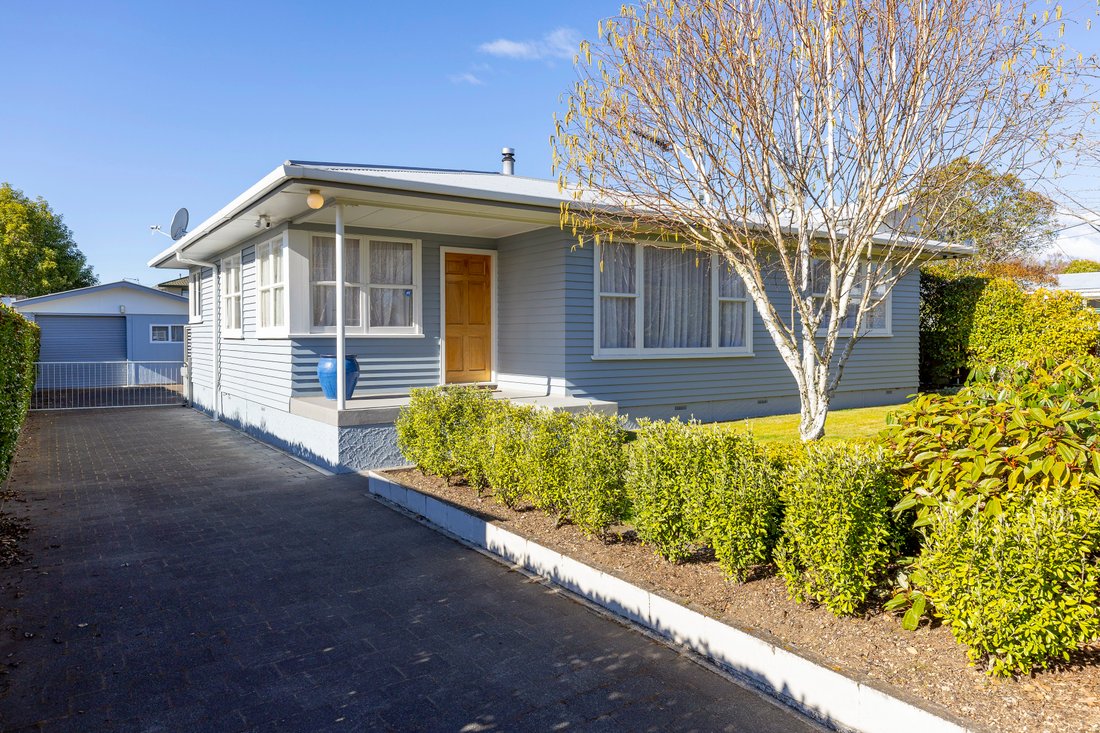 Taupo, Waikato, New Zealand 1 - 18992232