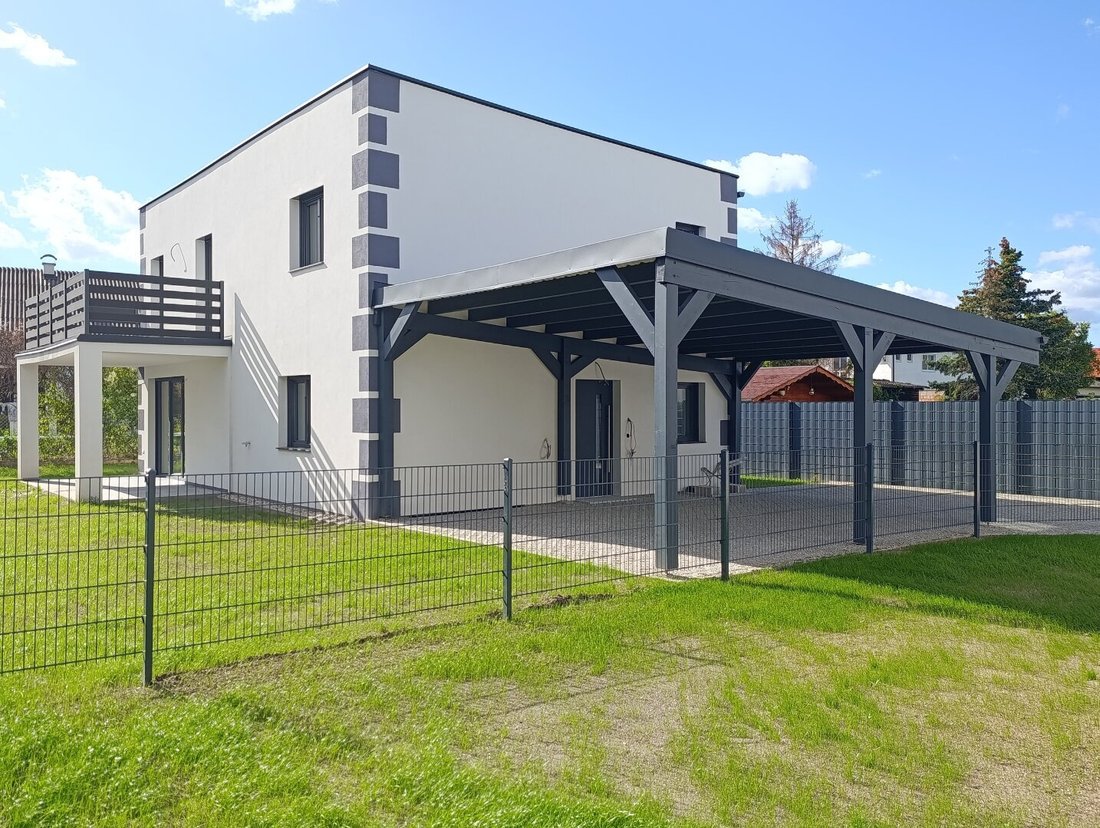 House in Neunkirchen, Lower Austria, Austria 1 - 18991954