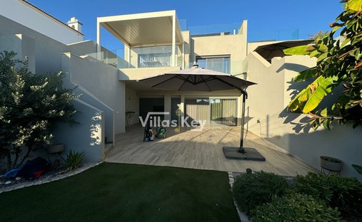 House in Faro (Se e Sao Pedro), Algarve, Portugal 1
