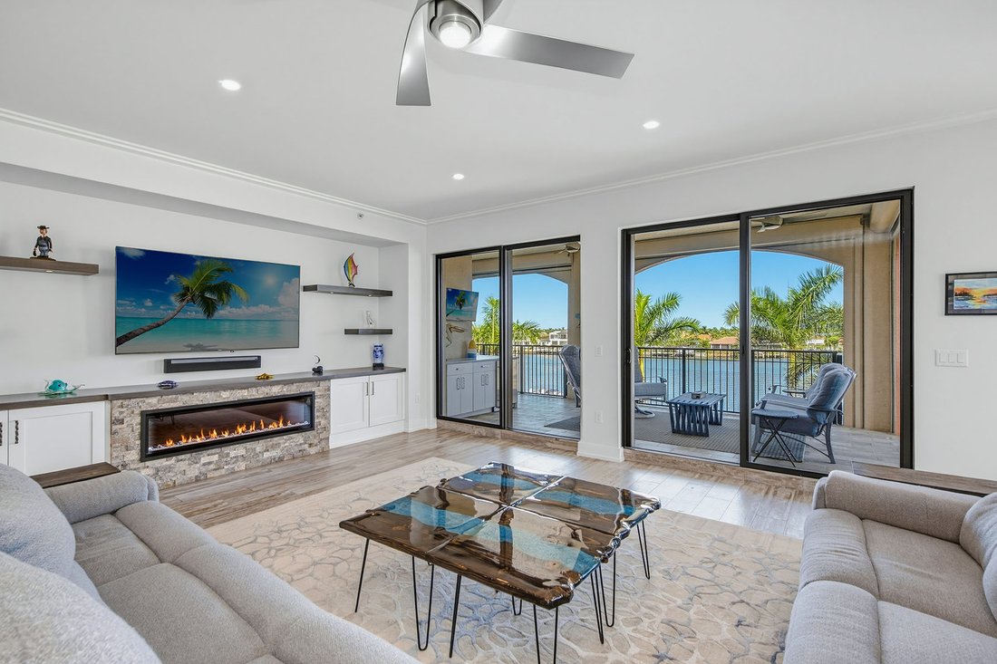 Condo in Marco Island, Florida, United States 4 - 18992220