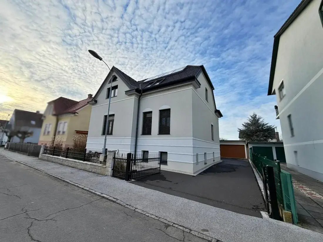 House in Fürstenfeld, Styria, Austria 3 - 18991944