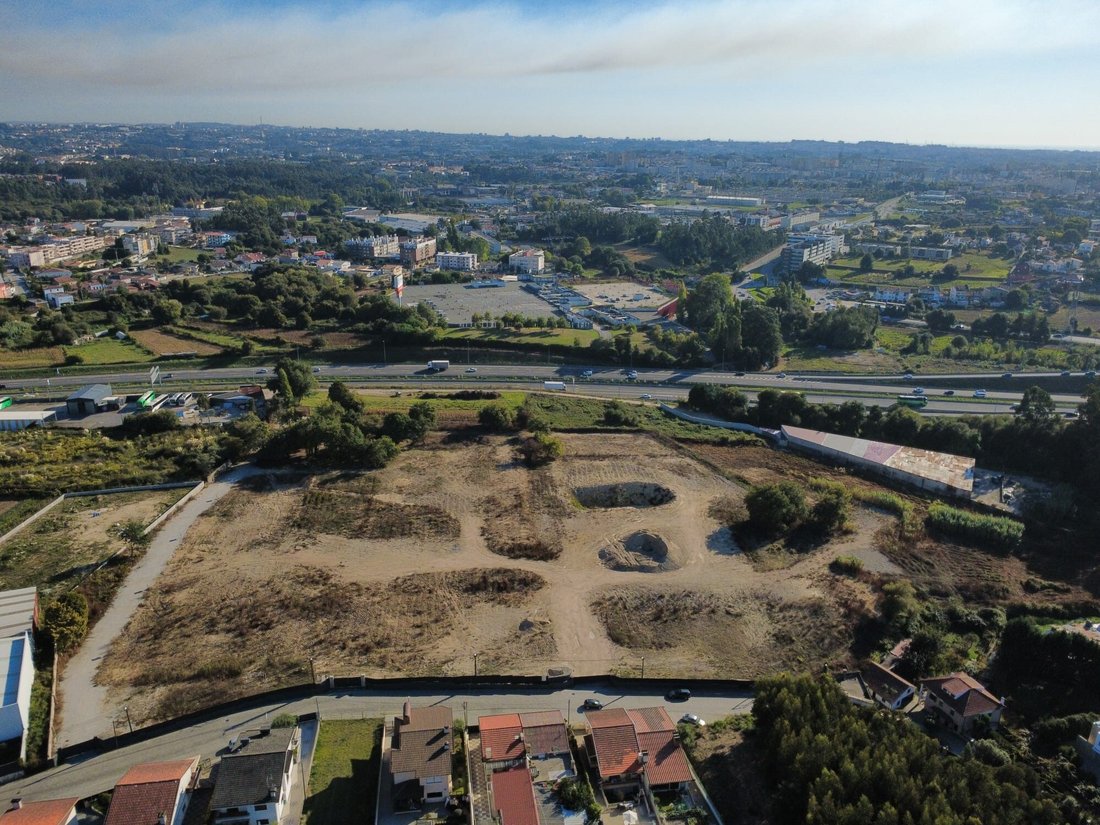 Land in Nogueira e Silva Escura, Porto District, Portugal 1 - 18992060