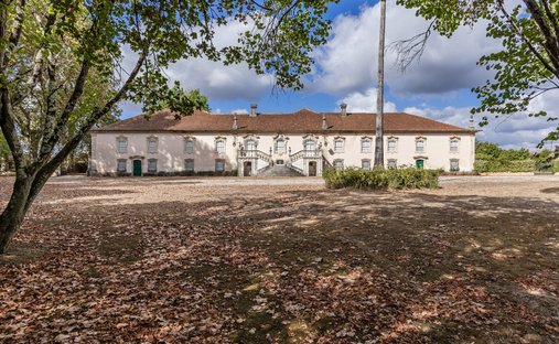 Country House in Arcos e Mogofores, Aveiro District, Portugal 1