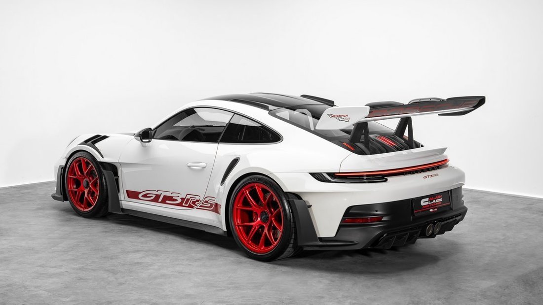 Coupe in Dubai, United Arab Emirates 2 - 18992383