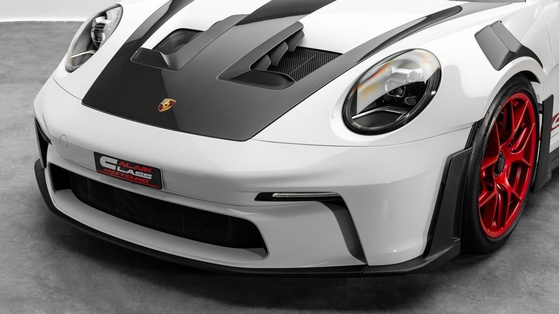 Coupe in Dubai, United Arab Emirates 5 - 18992383