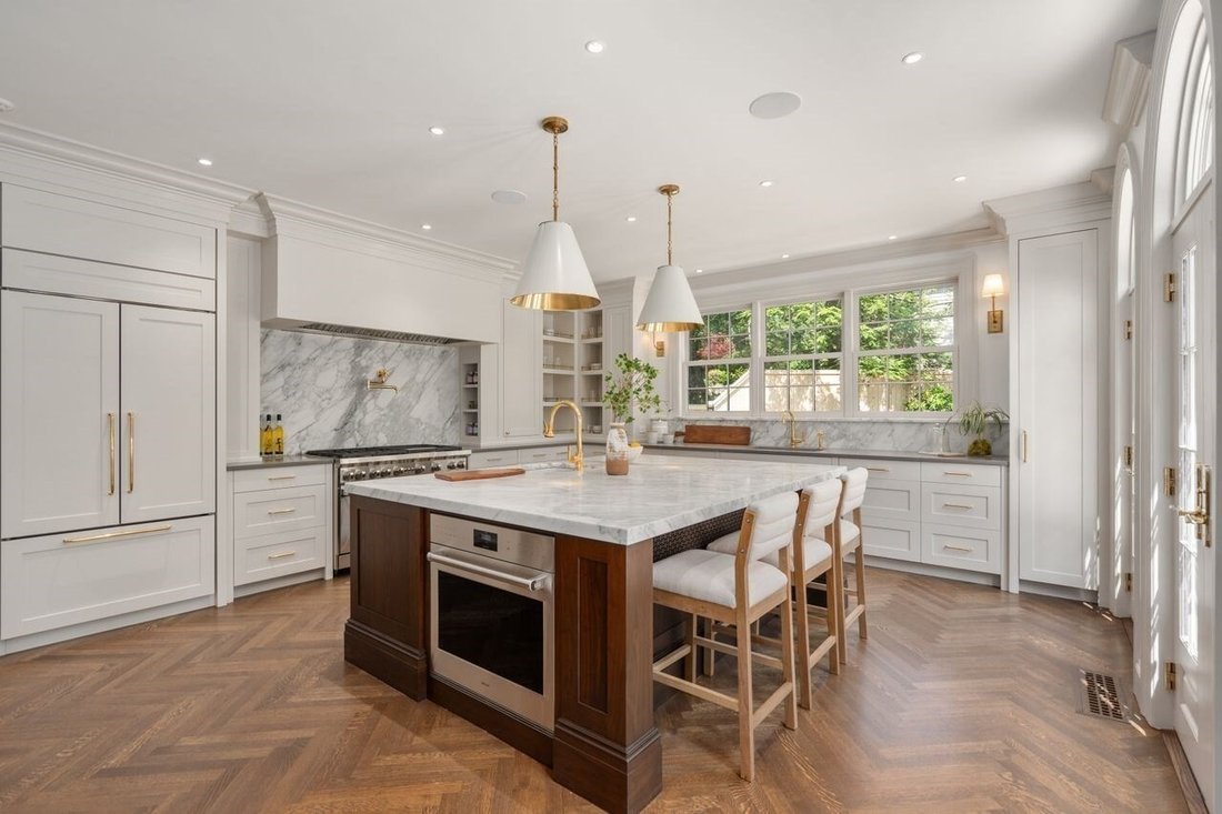House in Newton, Massachusetts, United States 4 - 18992470