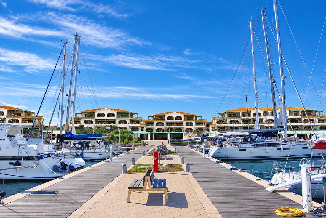 Muelle para yates en Marina di Olbia - Poltu Quadu, Olbia, Cerdeña 2 - 15409992