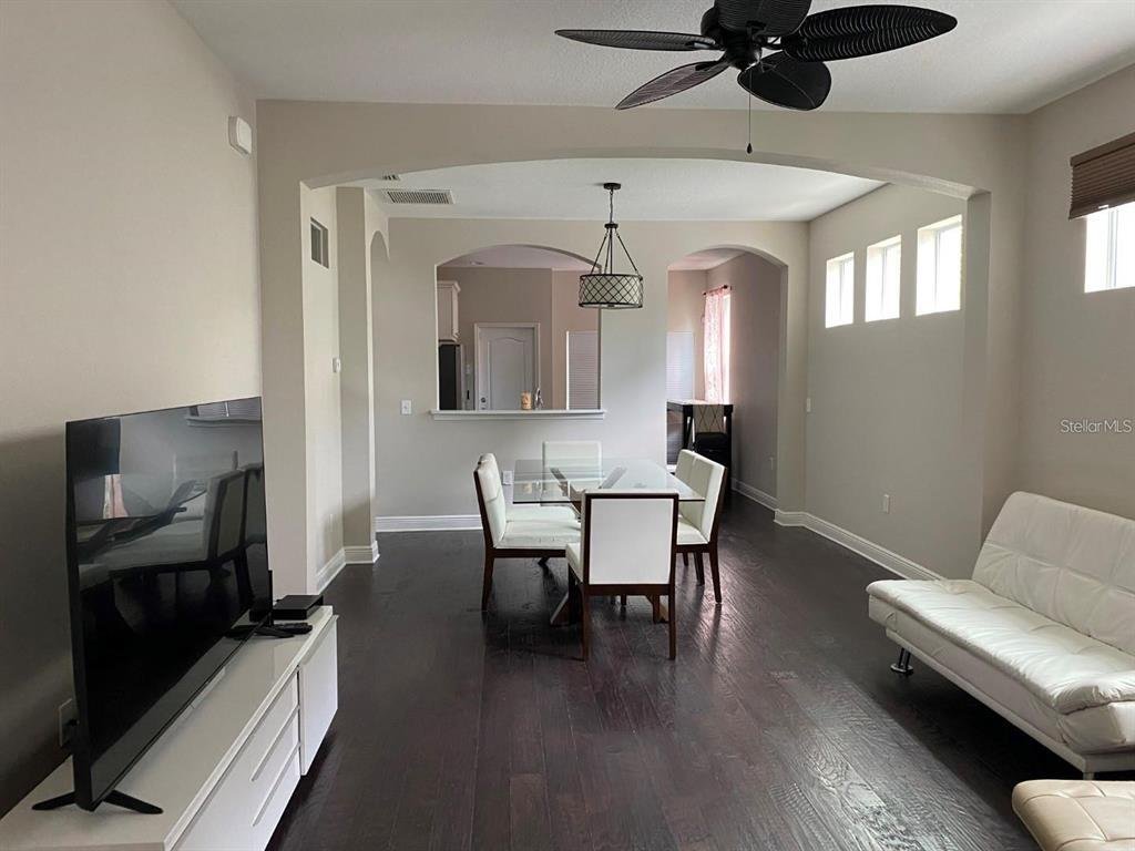 Tampa, Florida, United States 5 - 18992485