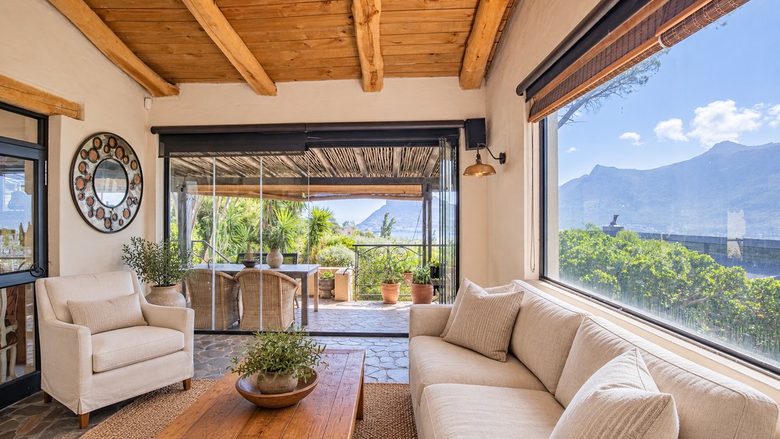 House in Hout Bay, South Peninsula, Cape Town 4 - 18820014