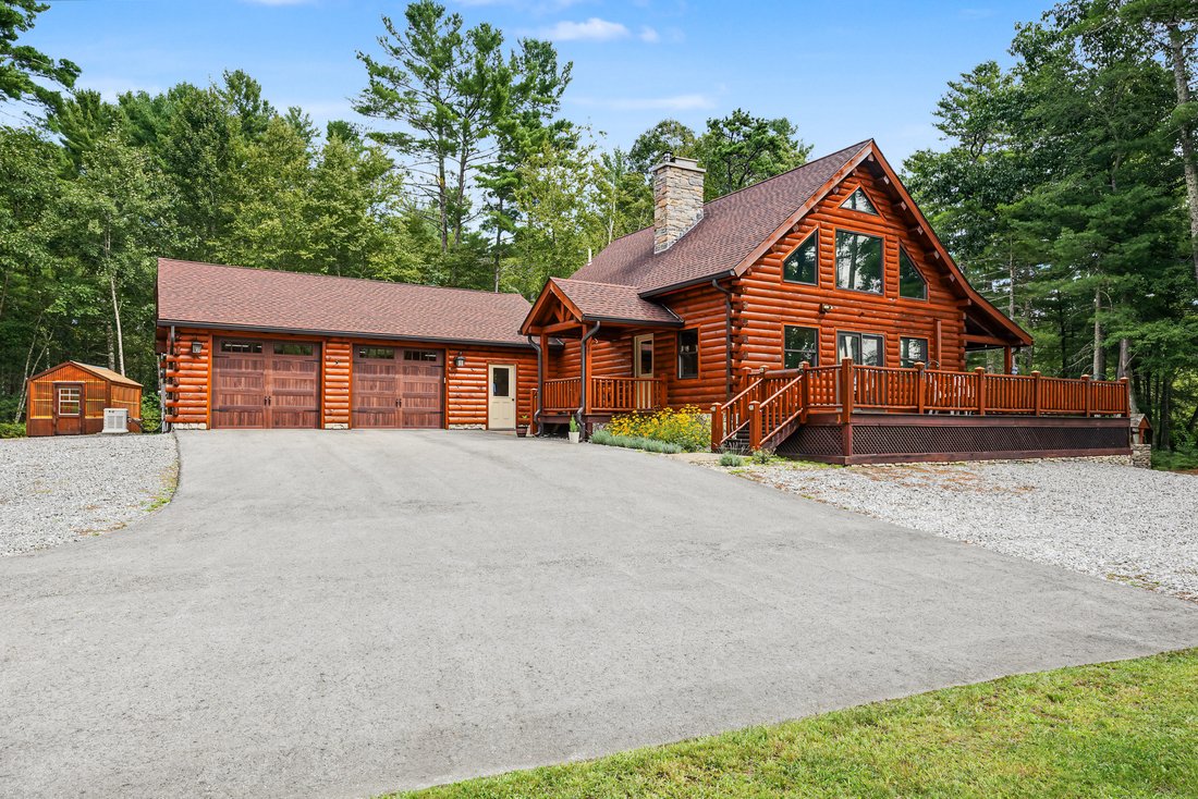 House in Voluntown, Connecticut, United States 1 - 18992492
