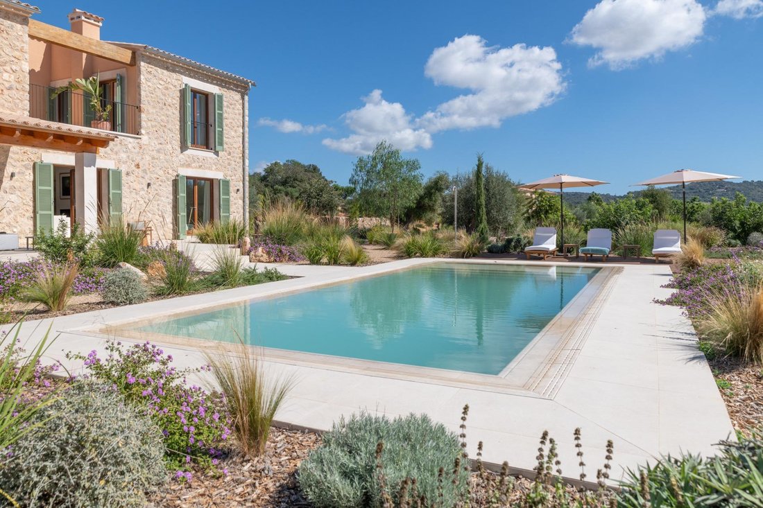Finca in Felanitx, Balearic Islands, Spain 3 - 18992472