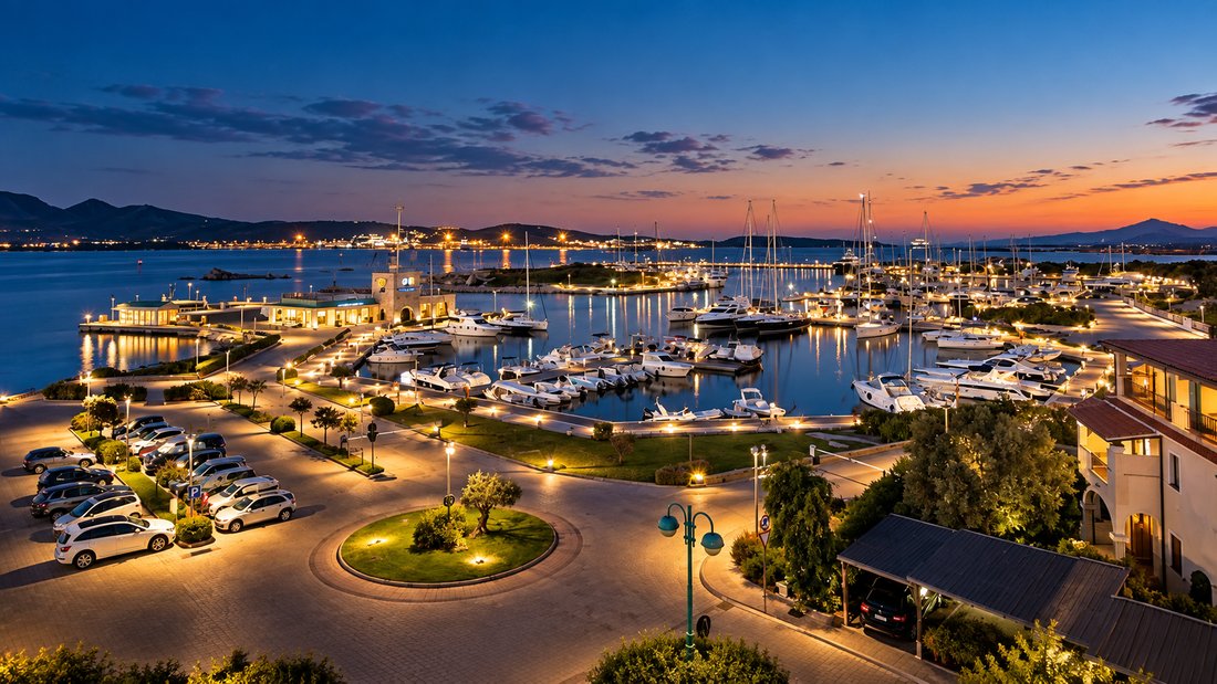 Muelle para yates en Marina di Olbia - Poltu Quadu, Olbia, Cerdeña 1 - 15409992