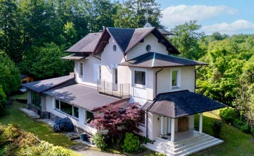 Villa in Gignese, Piedmont, Italy 1