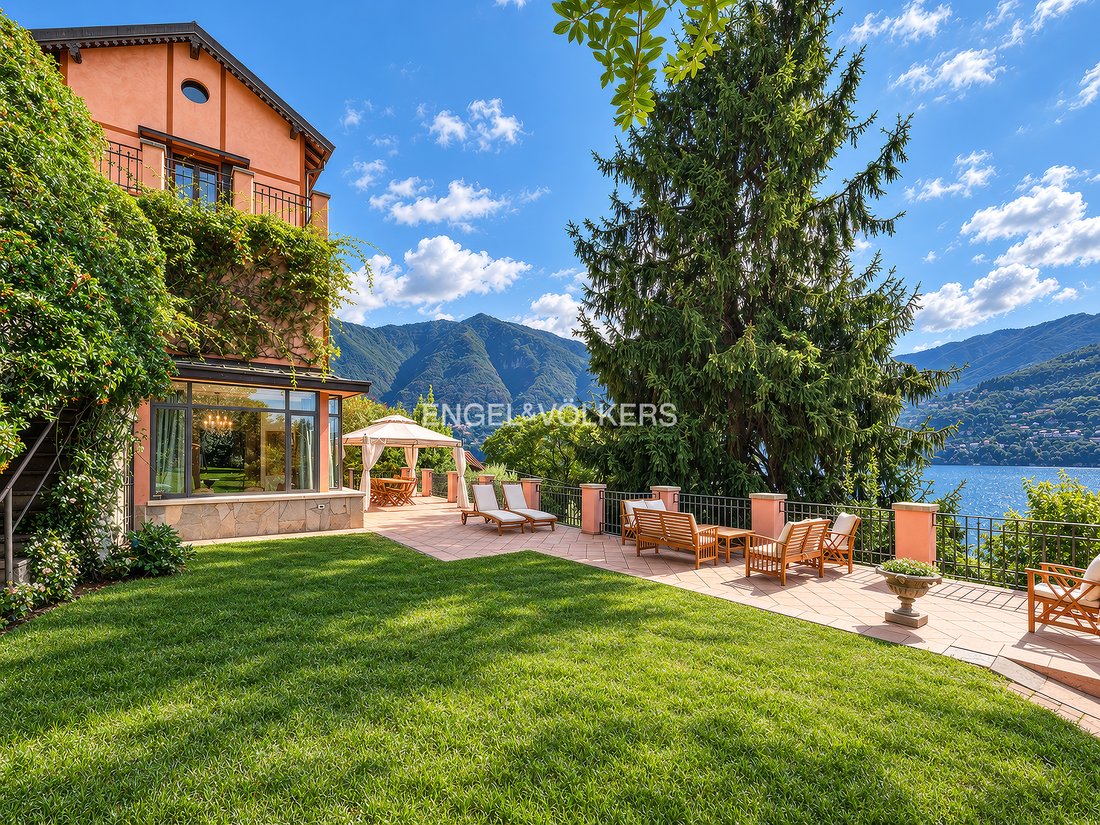 Villa in Carate Urio, Lombardy, Italy 1 - 17211265