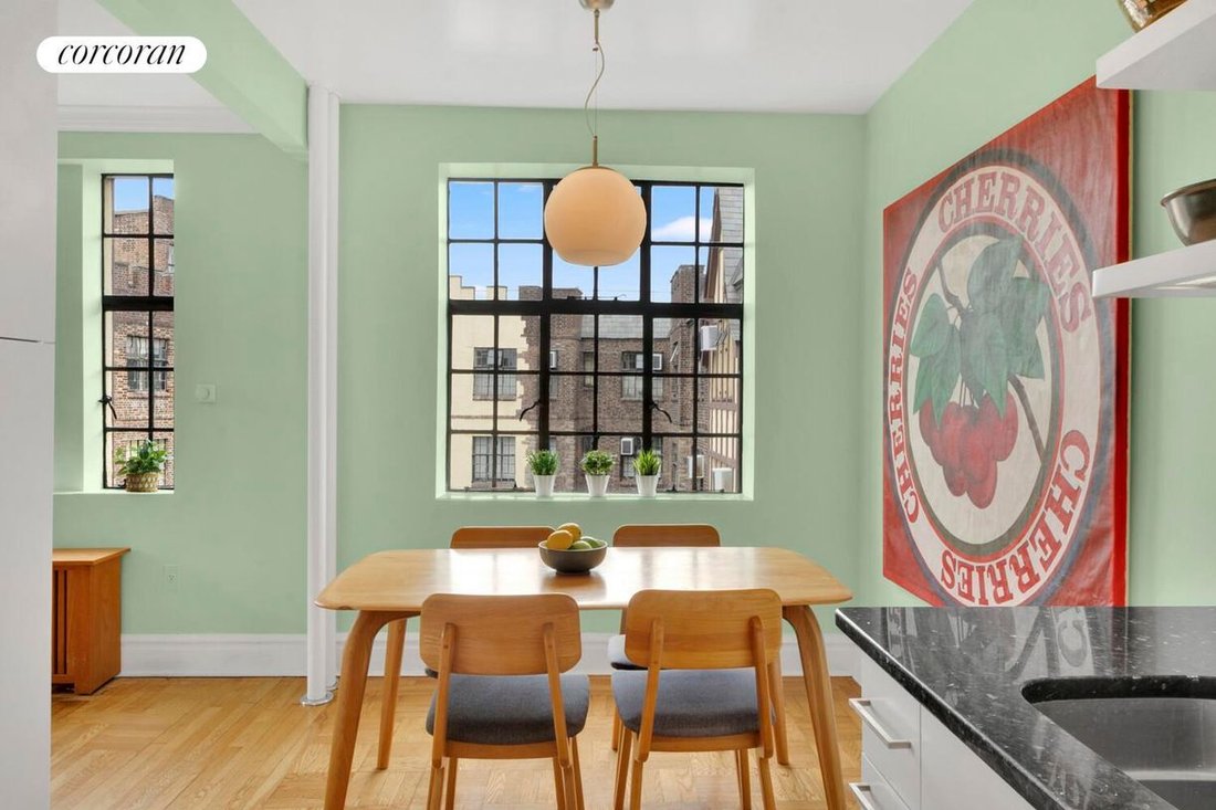 Co Op in New York, New York, United States 5 - 18992550