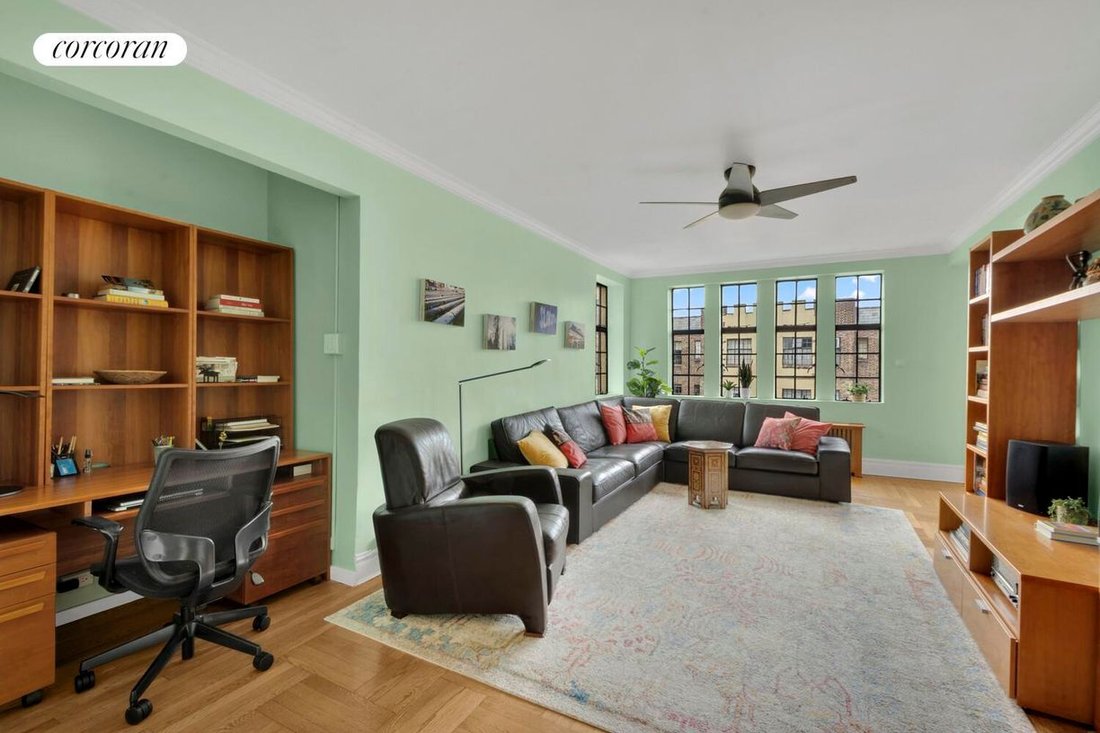 Co Op in New York, New York, United States 2 - 18992550