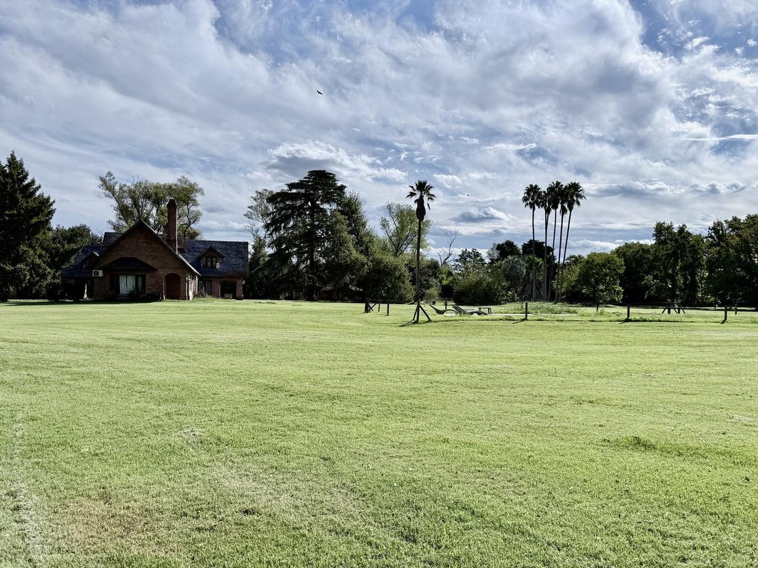 Farm Ranch in Luján, Buenos Aires Province, Argentina 5 - 18992548