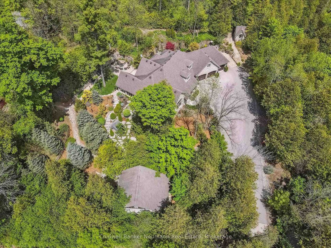 House in Guelph/Eramosa, Ontario, Canada 2 - 18763510