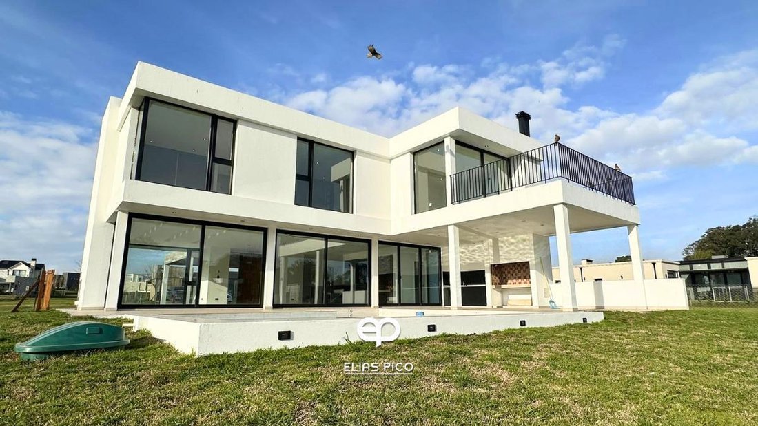 House in Mar del Plata, Buenos Aires Province, Argentina 1 - 18992581