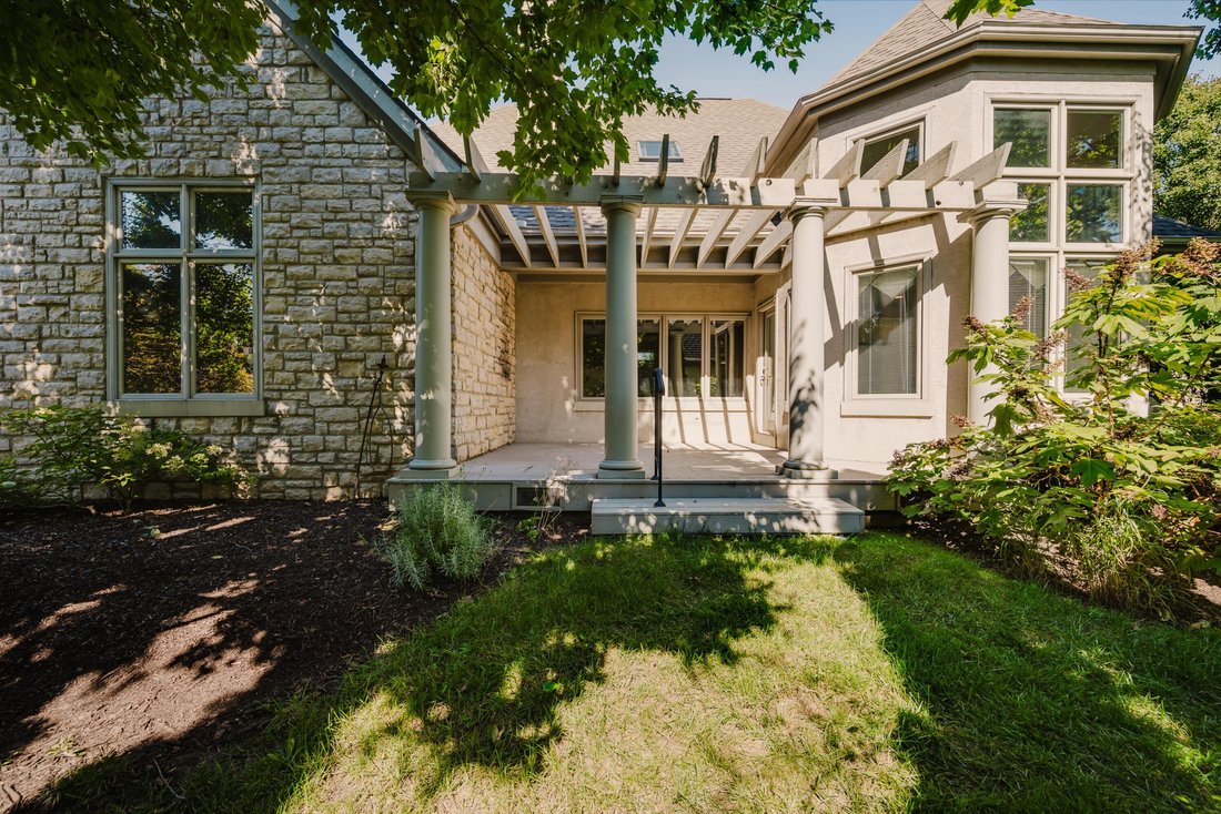 Condo in Powell, Ohio, United States 3 - 18993022