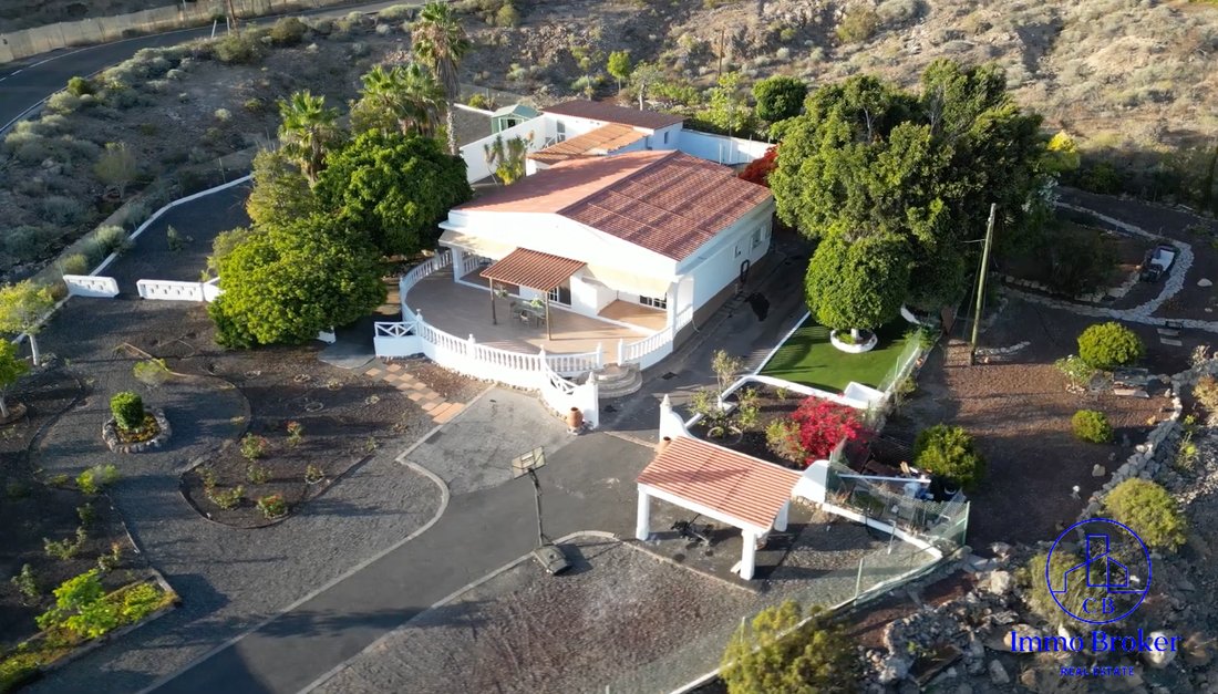 House in Guia de Isora, Canary Islands, Spain 4 - 18995040