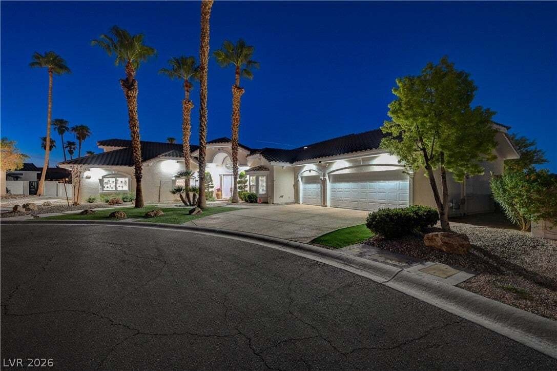 House in Las Vegas, Nevada, United States 1 - 18995048