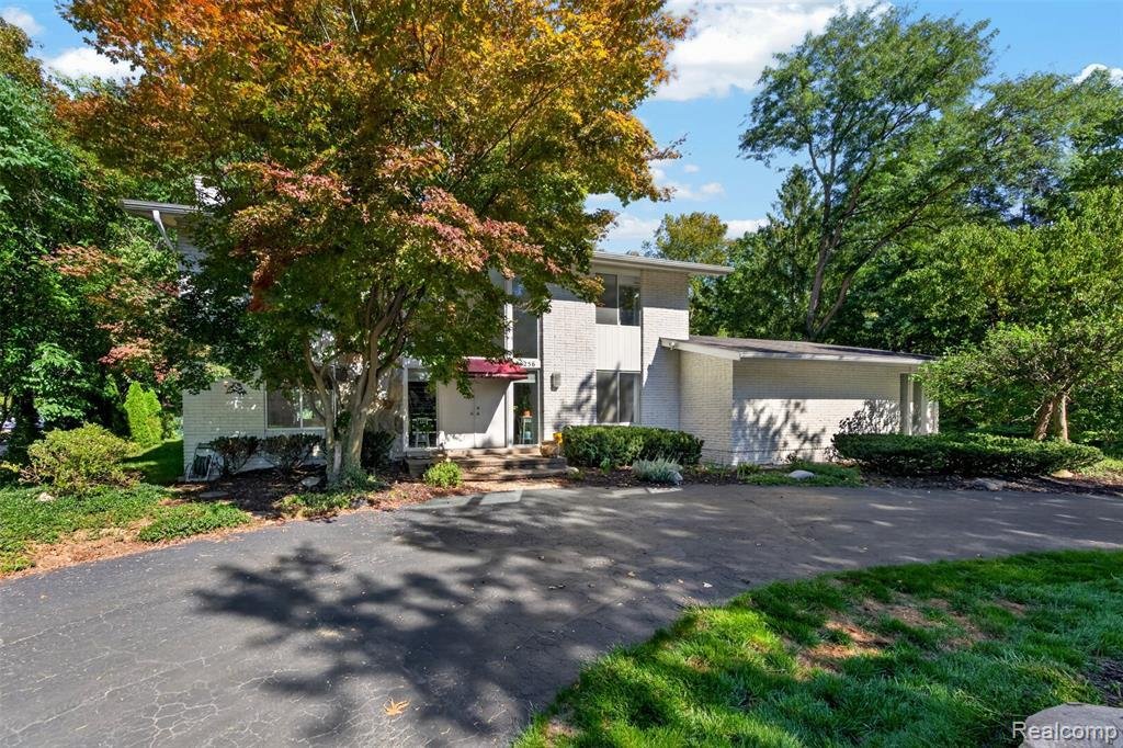 House in Farmington Hills, Michigan, United States 3 - 18996227