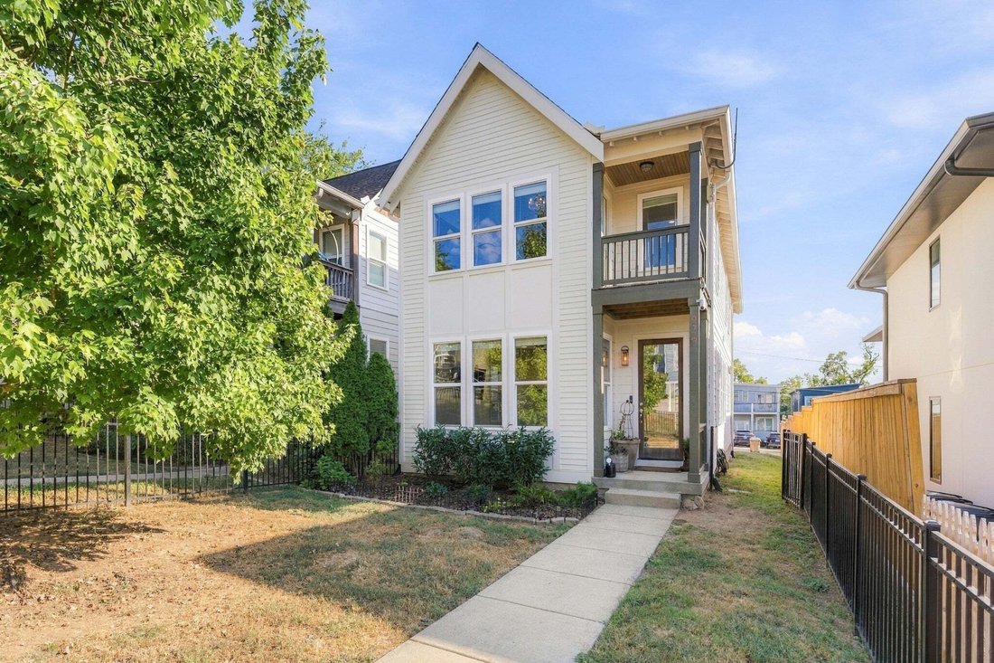 Co Op in Nashville, Tennessee, United States 1 - 18995525