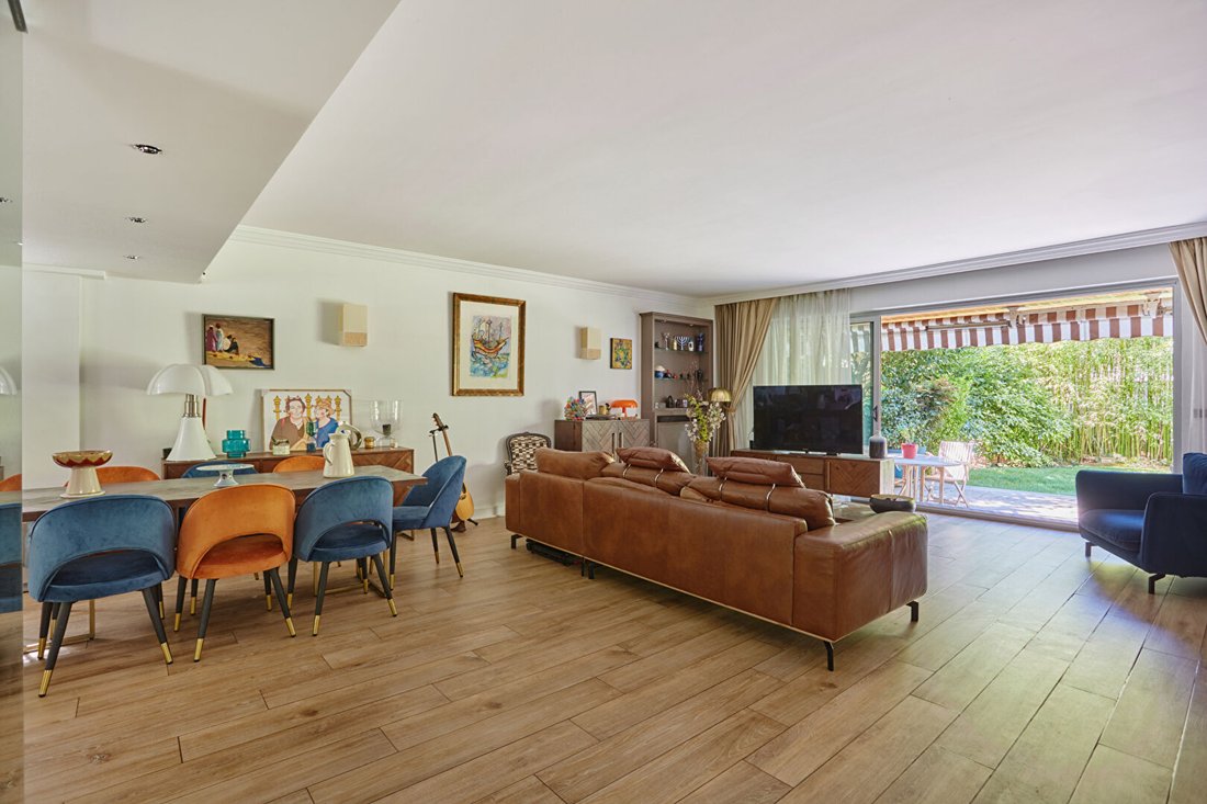 Apartment in La Plaine des Sablons, Neuilly-sur-Seine, France 4 - 18997266
