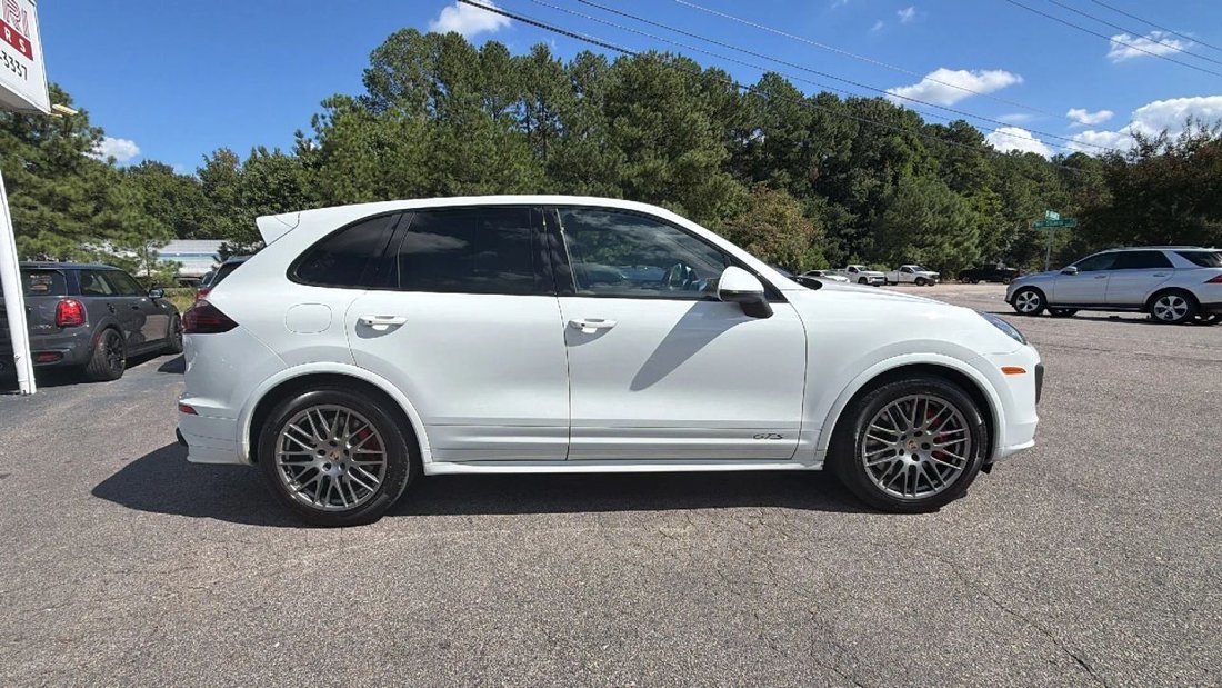 Suv in Raleigh, NC, United States 2 - 18997214
