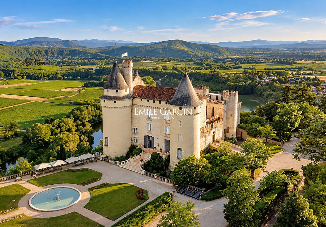 Chateau in Charles de Gaulle, Cahors, France 1 - 18997270