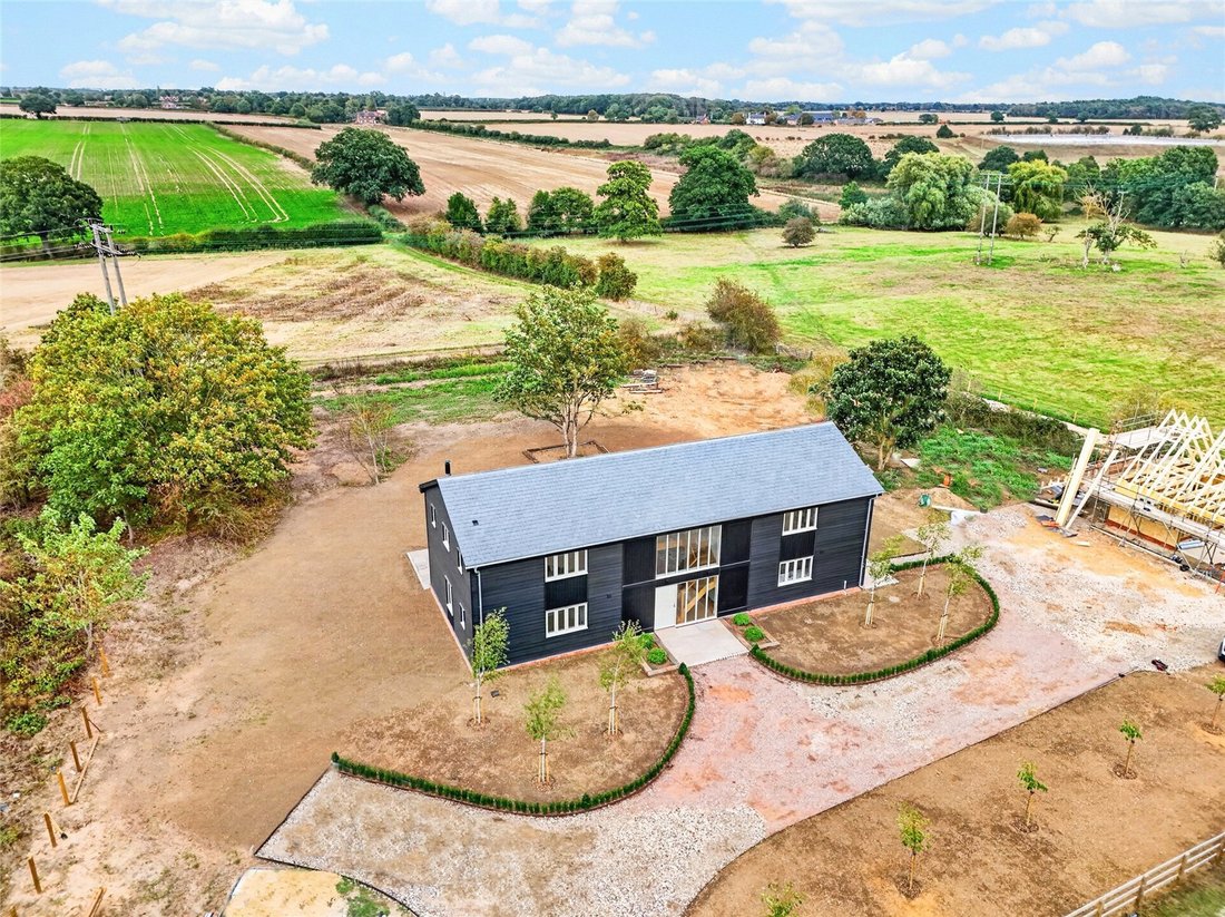 House in Holbrook, England 2 - 18994072