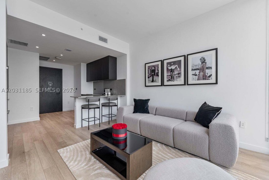 Condo in Miami, Florida, United States 4 - 18995690