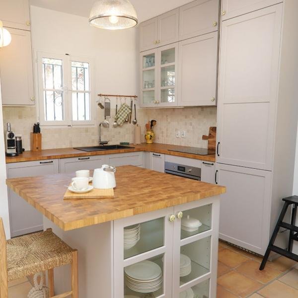 House in Zone Ouest Urbaine, Saint-Tropez, France 5 - 18013780
