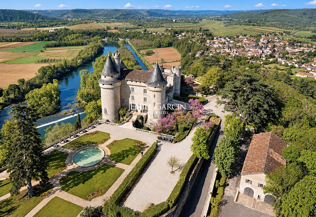 Chateau in Charles de Gaulle, Cahors, France 2 - 18997270