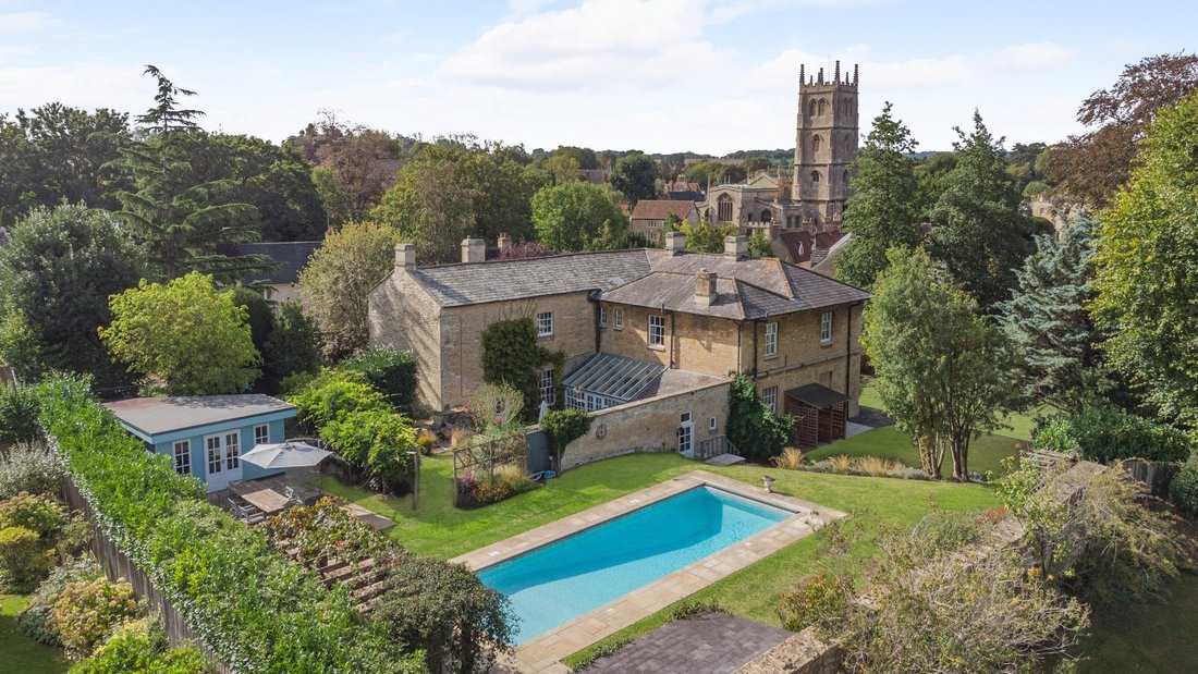 House in Calne, England 1 - 18993194