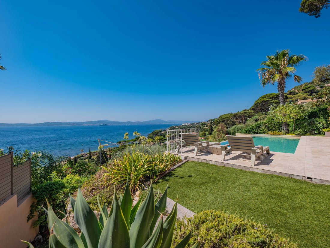 Villa in Nartelle-Noyer-Bellevue-bd des Sardinaux, Sainte-Maxime, France 4 - 18869658