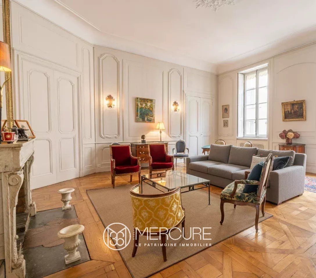Apartment in Cordeliers-Célestins-Bourse, Lyon 2e Arrondissement, Lyon 2 - 17006044