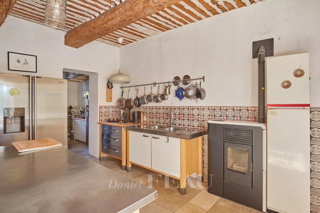House in Cavaillon, Provence-Alpes-Côte d'Azur, France 5 - 18994065