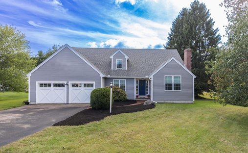 House in Stratham, New Hampshire, United States 1