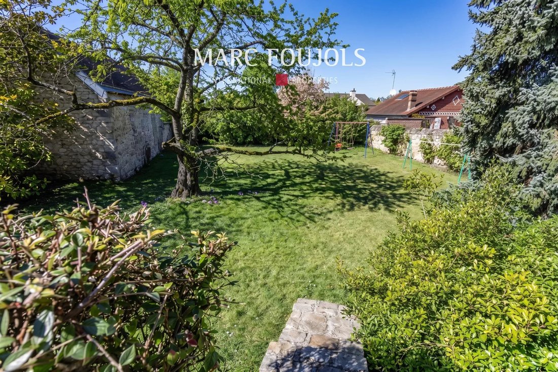 House in Compiegne, Hauts-de-France, France 2 - 18994130