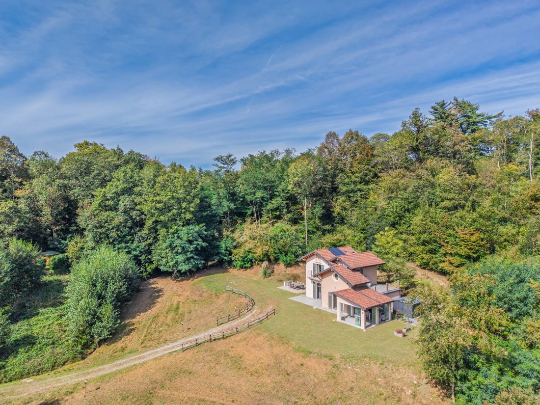 Villa in Ameno, Piedmont, Italy 4 - 18997669