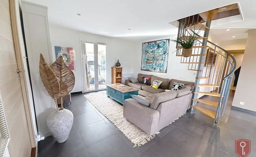 Maison à Viry, Auvergne-Rhône-Alpes, France 1