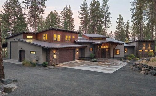 House in Chattaroy, Washington, United States 1