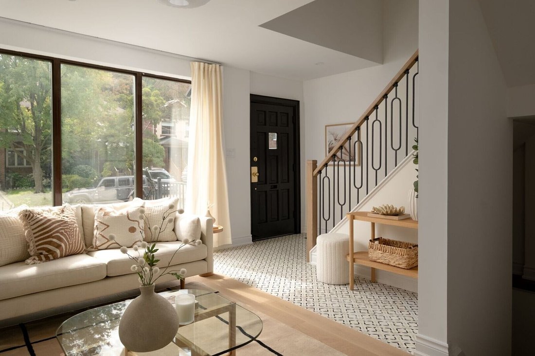 House in Toronto, Ontario, Canada 5 - 18998089