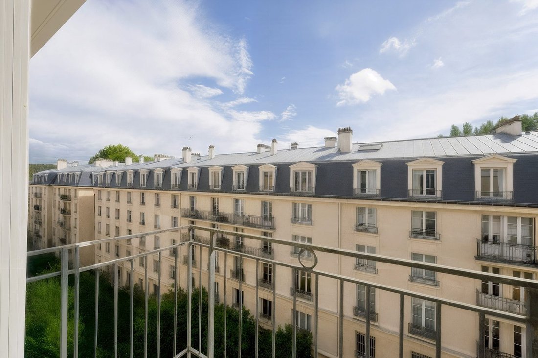 Apartment in Domaine National du Château, Versailles, France 3 - 16622115