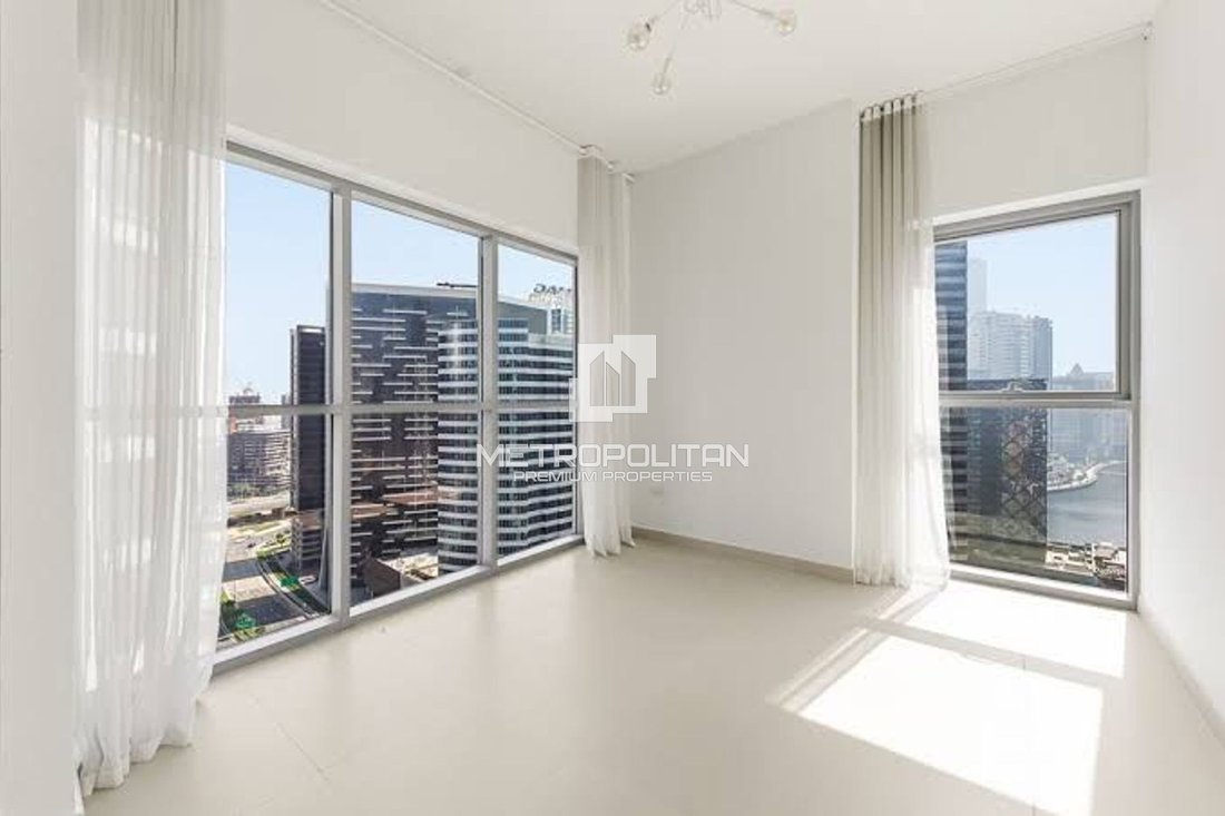 Apartment in Dubai, United Arab Emirates 2 - 18994302