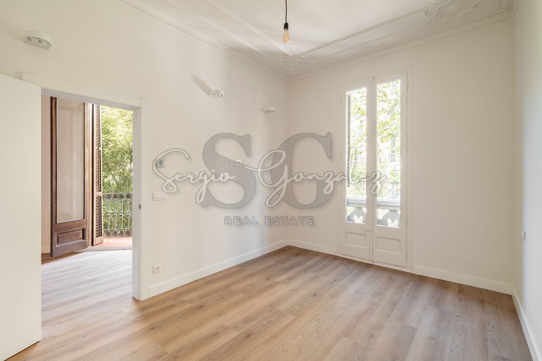 Appartamento a Eixample, Barcellona, Spagna 2 - 18996509