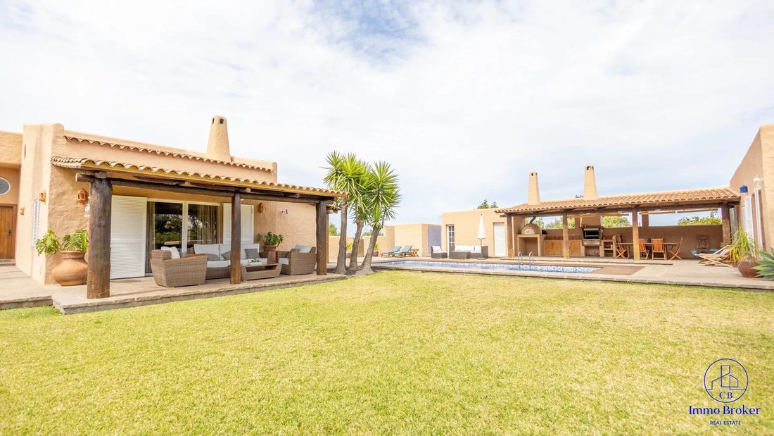 Chalet in San Cristobal de La Laguna, Canary Islands, Spain 4 - 18995080