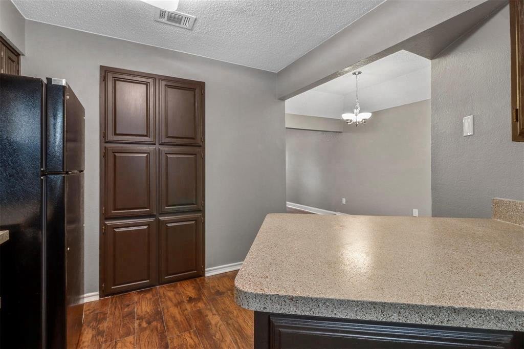 Arlington, Texas, United States 5 - 18996086